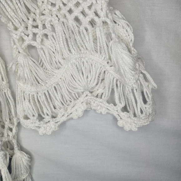 Sioni Crocheted Open Weave Cream Tunic Top GUC 22" PTP - Picture 6 of 8